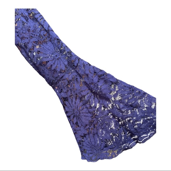 Navy Dress Juniors size Medium Lace and Polyester - Picture 5 of 5